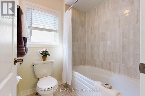 269 Bruce Cameron Drive, Clarington (Bowmanville), ON - Indoor Photo Showing Bathroom