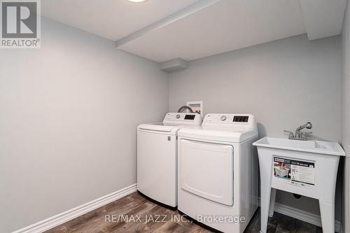 269 Bruce Cameron Drive, Clarington (Bowmanville), ON - Indoor Photo Showing Laundry Room