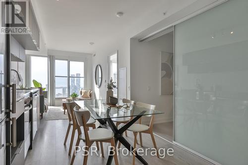 5209 - 181 Dundas Street E, Toronto (Church-Yonge Corridor), ON - Indoor Photo Showing Dining Room