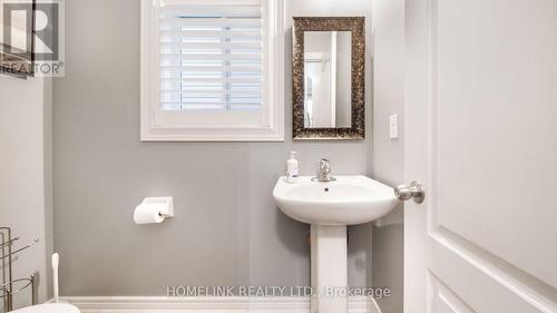 1643 Coldstream Drive, Oshawa (Taunton), ON - Indoor Photo Showing Bathroom