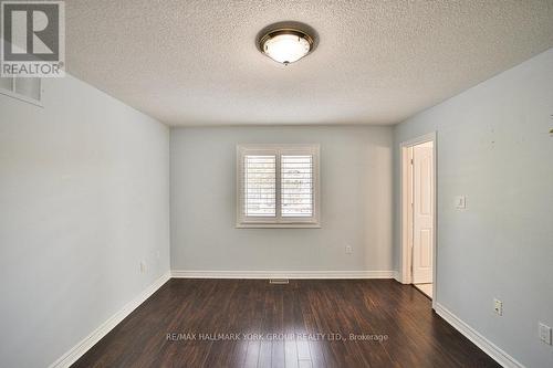 16 Noble Drive, Bradford West Gwillimbury, ON - Indoor Photo Showing Other Room