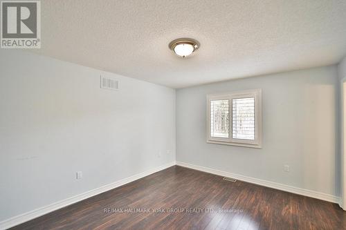 16 Noble Drive, Bradford West Gwillimbury, ON - Indoor Photo Showing Other Room