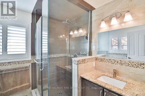 16 Noble Drive, Bradford West Gwillimbury, ON - Indoor Photo Showing Bathroom