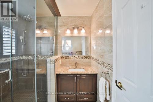 16 Noble Drive, Bradford West Gwillimbury (Bradford), ON - Indoor Photo Showing Bathroom