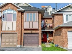 116 THORNBURY Crescent  Nepean, ON K2G 6C2