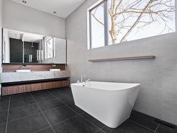 Ensuite bathroom - 