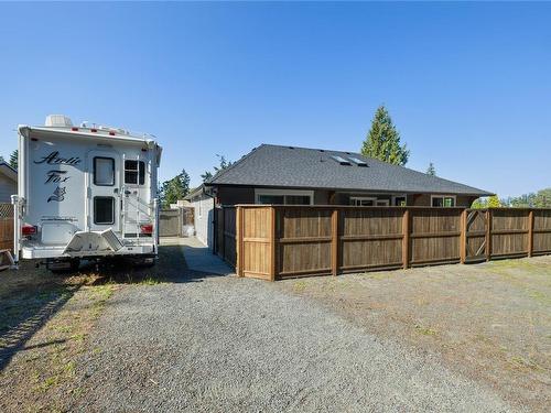 1532 Sunrise Dr, French Creek, BC 