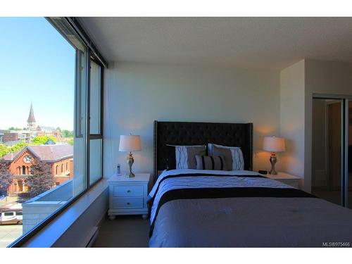 605-760 Johnson St, Victoria, BC - Indoor Photo Showing Bedroom