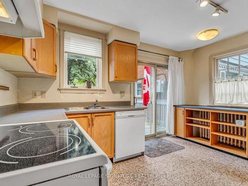 221 Hanna Rd, Toronto, ON - Indoor Photo Showing Kitchen With Double Sink