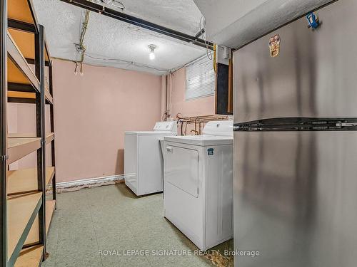 221 Hanna Rd, Toronto, ON - Indoor Photo Showing Laundry Room