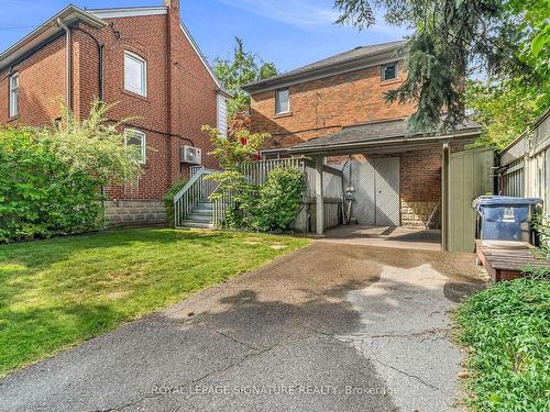 221 Hanna Rd, Toronto, ON - Outdoor With Exterior