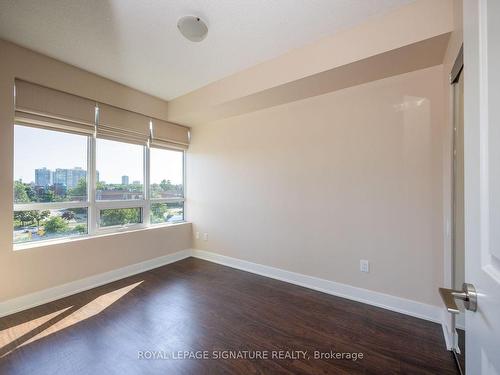 #531-7608 Yonge St, Vaughan, ON - Indoor Photo Showing Other Room