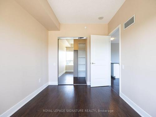 #531-7608 Yonge St, Vaughan, ON - Indoor Photo Showing Other Room