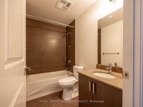 #531-7608 Yonge St, Vaughan, ON - Indoor Photo Showing Bathroom