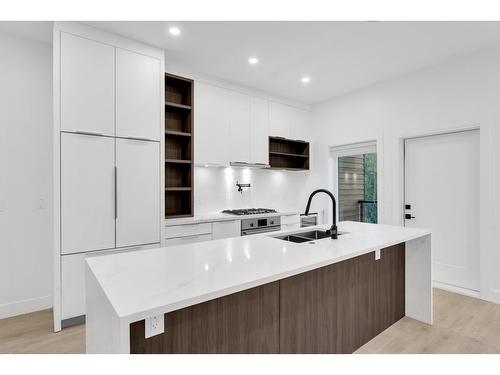 12 35706 Marshall Road, Abbotsford, BC - Indoor Photo Showing Kitchen With Double Sink