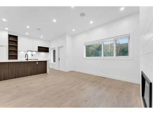 12 35706 Marshall Road, Abbotsford, BC - Indoor Photo Showing Kitchen