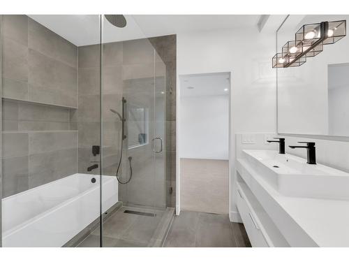 12 35706 Marshall Road, Abbotsford, BC - Indoor Photo Showing Bathroom