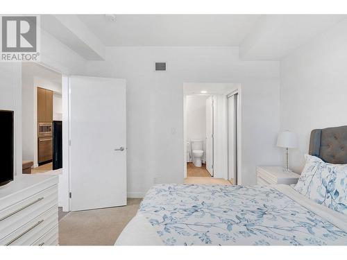 1770 Richter Street Unit# 208, Kelowna, BC - Indoor Photo Showing Bedroom