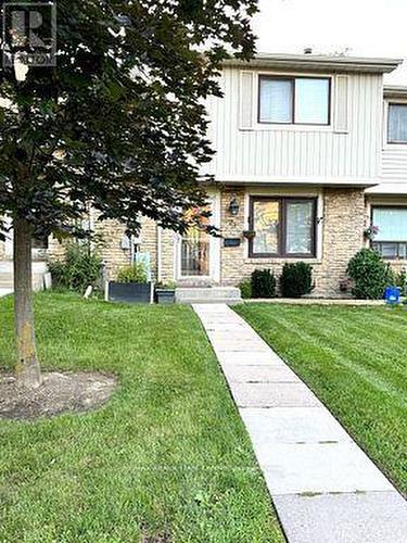 23 - 98 Falconer Drive, Mississauga (Streetsville), ON - Outdoor