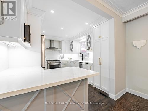 89 Alhart Drive, Toronto (Thistletown-Beaumonde Heights), ON - Indoor Photo Showing Kitchen