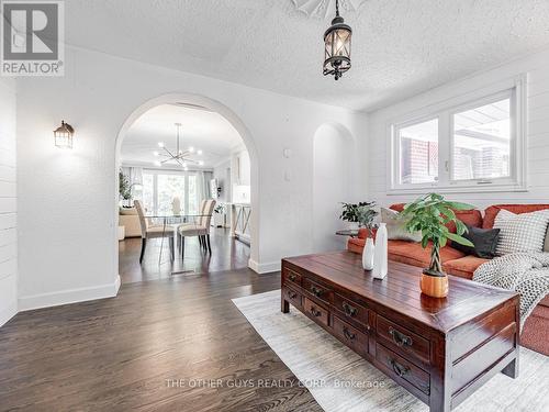 89 Alhart Drive, Toronto (Thistletown-Beaumonde Heights), ON - Indoor Photo Showing Living Room