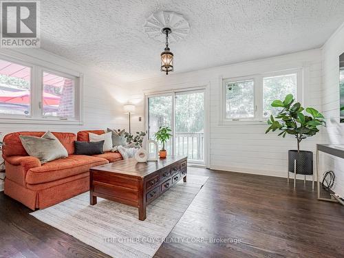 89 Alhart Drive, Toronto (Thistletown-Beaumonde Heights), ON - Indoor Photo Showing Living Room