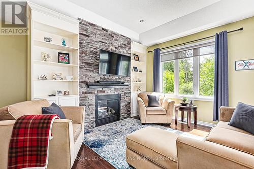 44 Starboard Circle, Wasaga Beach, ON - Indoor Photo Showing Living Room With Fireplace