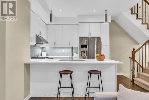 34 - 22 Applewood Lane, Toronto (Etobicoke West Mall), ON - Indoor Photo Showing Kitchen With Stainless Steel Kitchen With Upgraded Kitchen