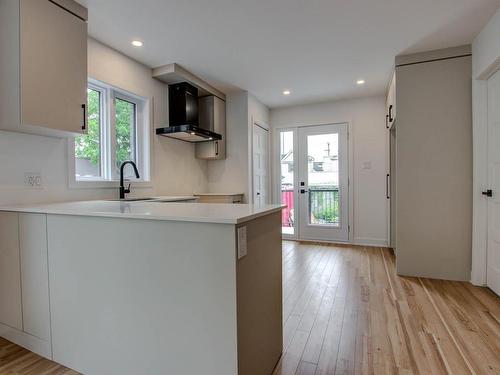 Kitchen - 104-10 Rue Marie-Rose, Salaberry-De-Valleyfield, QC - Indoor Photo Showing Kitchen