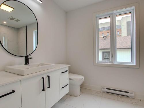 Salle de bains - 103-10 Rue Marie-Rose, Salaberry-De-Valleyfield, QC - Indoor Photo Showing Bathroom