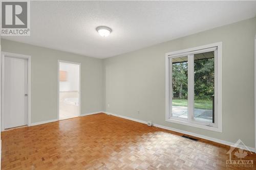 33 Riopelle Court, Ottawa, ON - Indoor Photo Showing Other Room