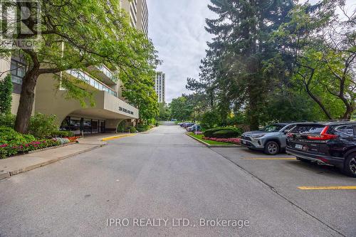 1203 - 260 Seneca Hill Drive, Toronto (Don Valley Village), ON - Outdoor