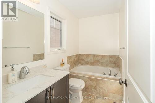 20 Fallis Crescent, Caledon, ON - Indoor Photo Showing Bathroom