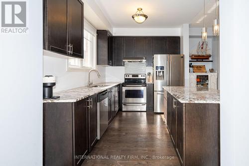 20 Fallis Crescent, Caledon, ON - Indoor Photo Showing Kitchen With Stainless Steel Kitchen With Upgraded Kitchen