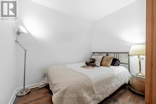 511 - 208 Queens Quay W, Toronto (Waterfront Communities), ON - Indoor Photo Showing Bedroom