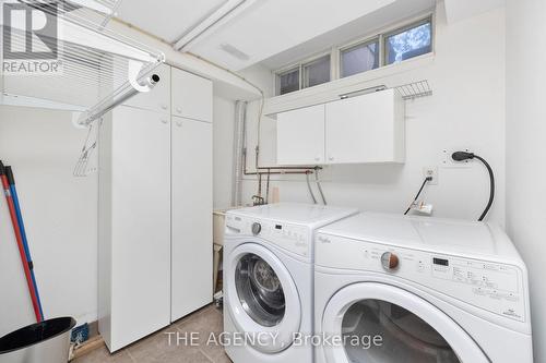 1004 Elizabeth Place, Oakville (Iroquois Ridge South), ON - Indoor Photo Showing Laundry Room