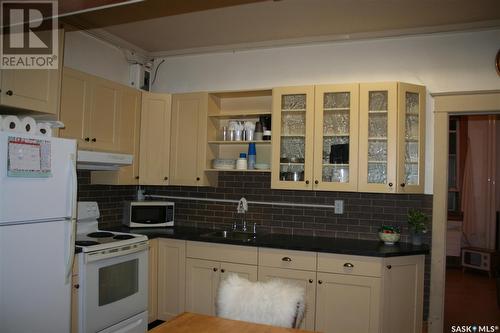 20 2201 14Th Avenue, Regina, SK - Indoor Photo Showing Kitchen