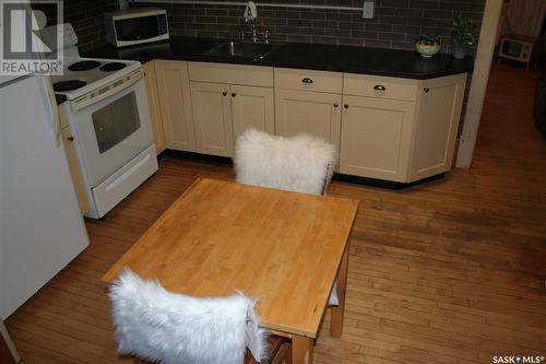 20 2201 14Th Avenue, Regina, SK - Indoor Photo Showing Kitchen