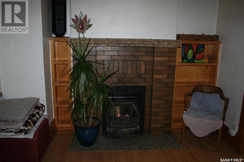 20 2201 14Th Avenue, Regina, SK - Indoor Photo Showing Living Room With Fireplace