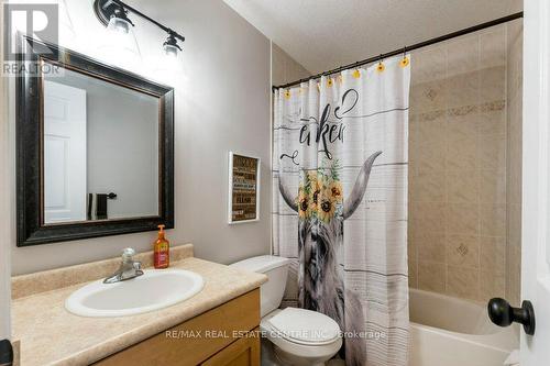 10 Simpson Street W, Mapleton (Alma), ON - Indoor Photo Showing Bathroom