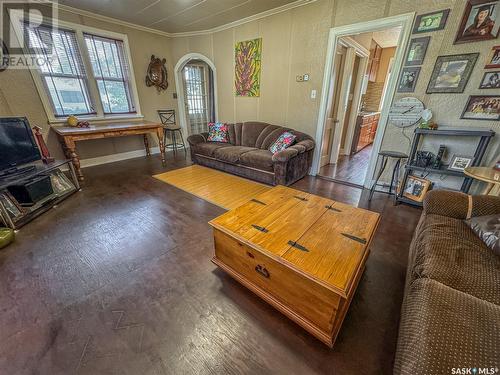 108 George Street, Balcarres, SK - Indoor Photo Showing Living Room