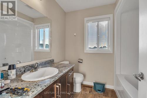 1424 Blackwell Boulevard, London, ON - Indoor Photo Showing Bathroom