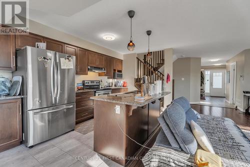 1424 Blackwell Boulevard, London, ON - Indoor Photo Showing Kitchen With Stainless Steel Kitchen