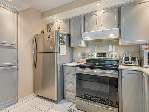 Kitchen - 201-13837 Rue Notre-Dame E., Montréal (Rivière-Des-Prairies/Pointe-Aux-Trembles), QC - Indoor Photo Showing Kitchen