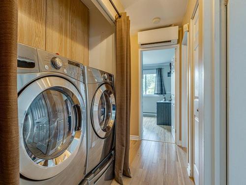 Laundry room - 201-13837 Rue Notre-Dame E., Montréal (Rivière-Des-Prairies/Pointe-Aux-Trembles), QC - Indoor Photo Showing Laundry Room