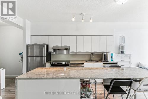 3010 - 33 Singer Court, Toronto (Bayview Village), ON - Indoor Photo Showing Kitchen With Stainless Steel Kitchen With Double Sink With Upgraded Kitchen