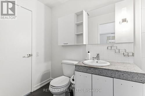 3010 - 33 Singer Court, Toronto (Bayview Village), ON - Indoor Photo Showing Bathroom