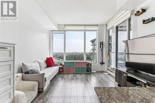 3010 - 33 Singer Court, Toronto (Bayview Village), ON - Indoor Photo Showing Living Room