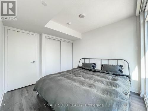 315 - 70 Queens Wharf Road, Toronto (Waterfront Communities), ON - Indoor Photo Showing Bedroom