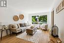 156 Woodfern Drive, Toronto (Ionview), ON  - Indoor Photo Showing Living Room 